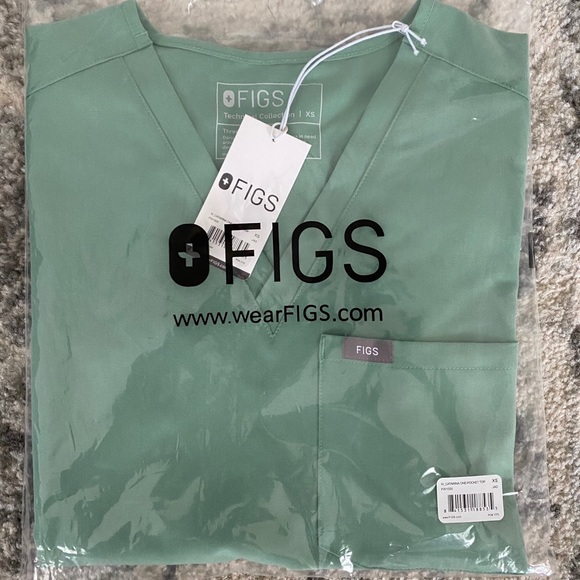 FIGS Jade XS Catarina scrub top - Picture 5 of 5